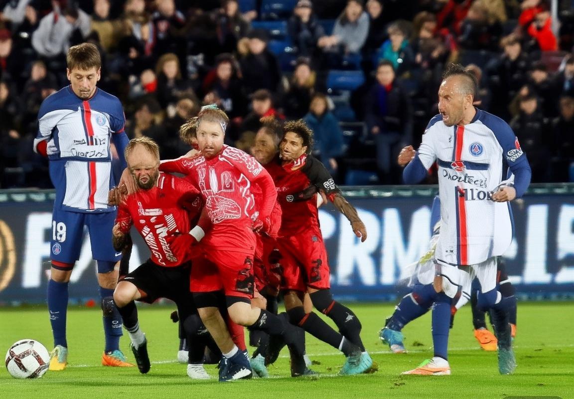 巴黎圣日耳曼vs朗斯：豪华阵容对决与战术较量解析(图1)